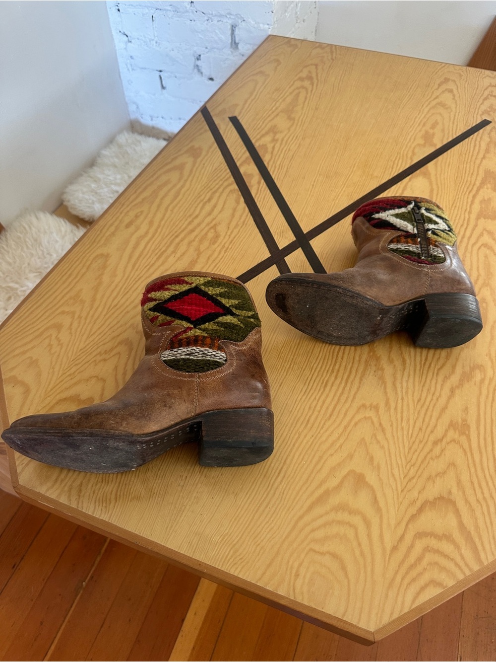 Freebird Cablo 7 Women's Brown Leather Ankle Boots w/ Multicolor Aztec Knit Cuff - Picture 3 of 7